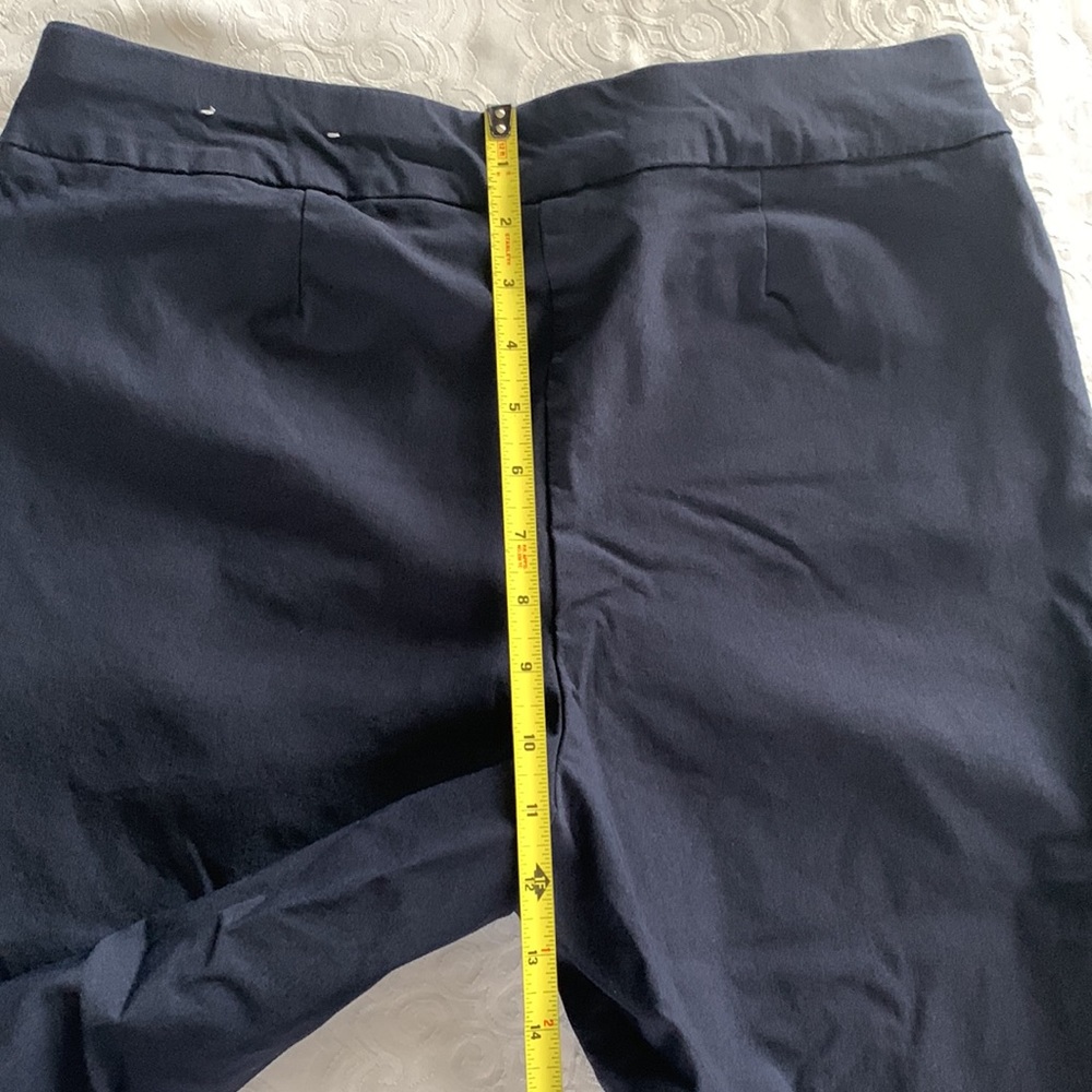 Chico’s size 1 shorts - Picture 9 of 14